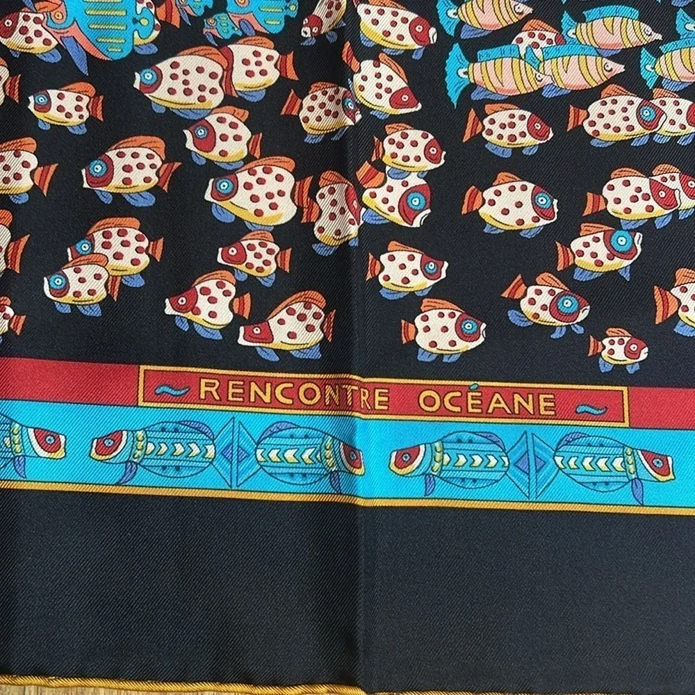 Hermès 90cm Rencontre Océane Silk Scarf designed by Annie Faivre issued in 2001
